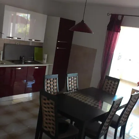 Apartment Slatine *